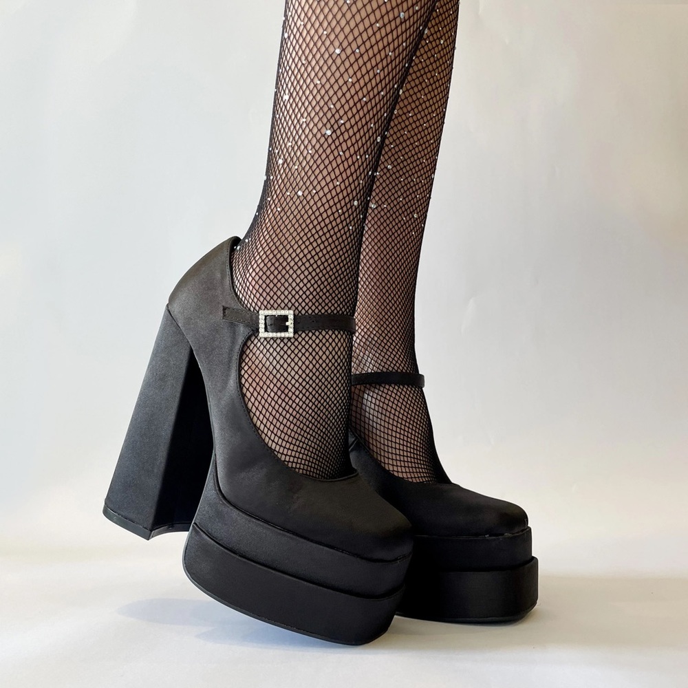 Platform heels